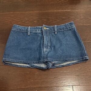 ⭐️LIONESS DENIM SKORT